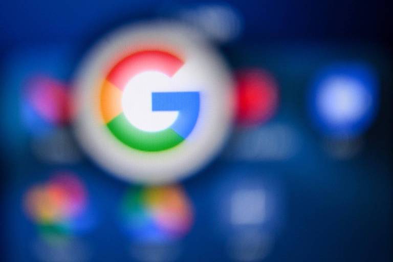 O Google incorpora inteligência artificial como o ChatGPT em seus procedimentos de pesquisa. No entanto, os recursos do Multisearch podem ser acessados ​​no Brasil a partir de 8 de agosto.