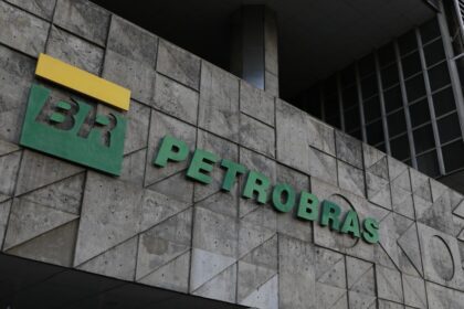 Petrobras reduz o preço da gasolina para as distribuidoras