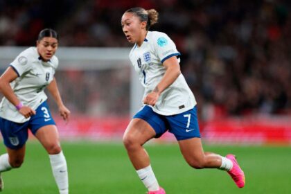 Inglaterra supera a Dinamarca e avança na Copa Feminina