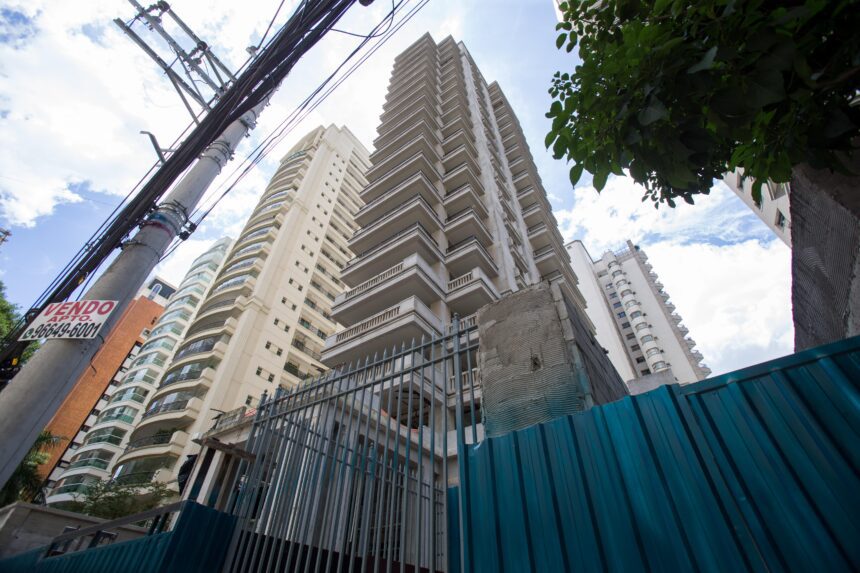 Luxuoso edifício em Itaim Bibi pode ser demolido em São Paulo