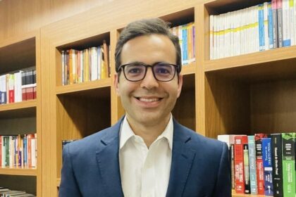 Samer Agi é autor de vários livros, dentre eles, 