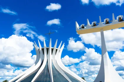 Explorando o Legado de Niemeyer em Brasília